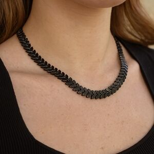 Charming Charlie Laurel Leaf Necklace Black Metal 13” choker